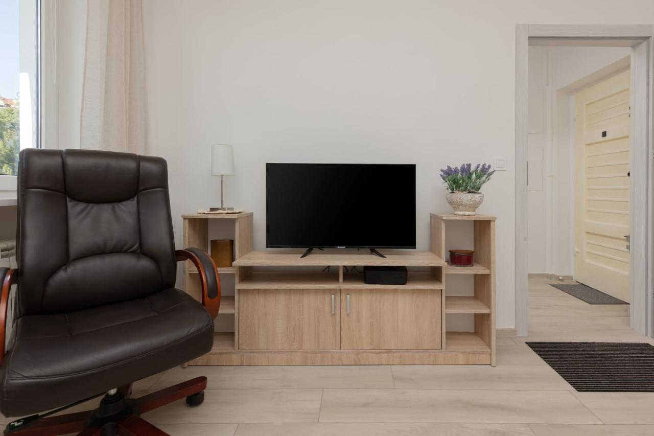 Raclawicka Cozy Studio Apartment By Noclegi Renters Варшава Екстериор снимка
